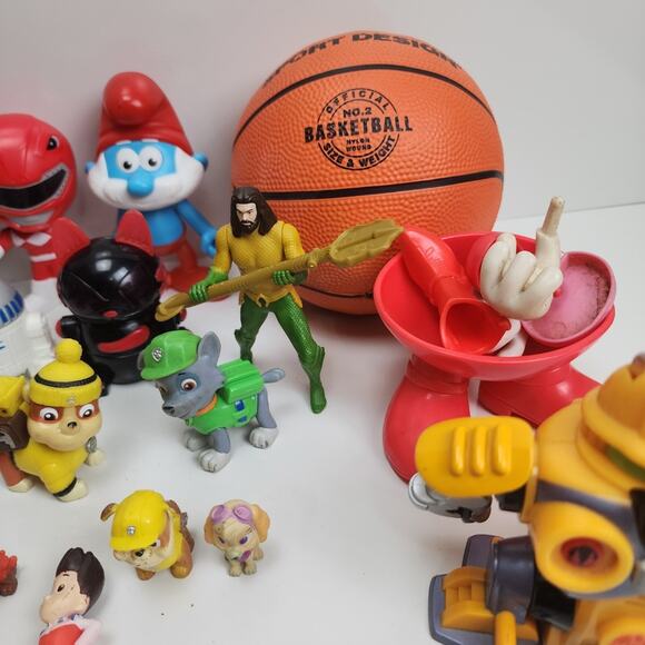 Massive Lot of 48 Pieces Fast Food Happy Meal Toys Basketball Paw Patrol & More - Picture 9 of 15